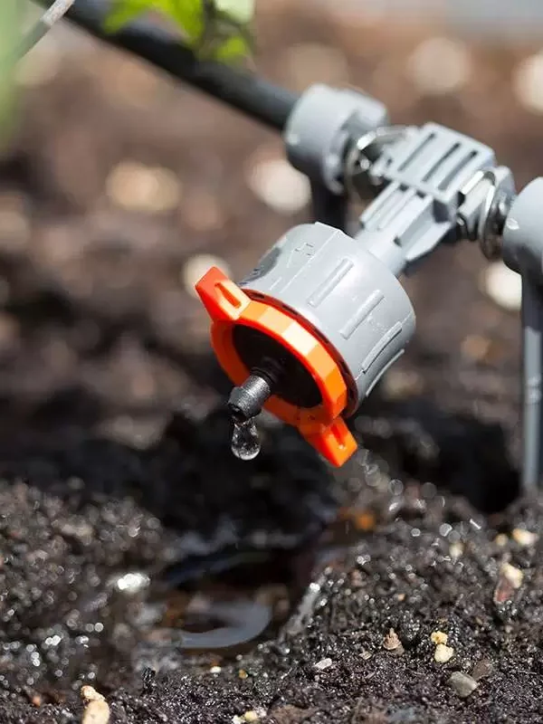 لوازم آبیاری قطره ای باغچه